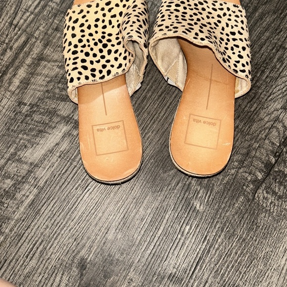 Dolce Vita Cheetah Sandals - Picture 3 of 3